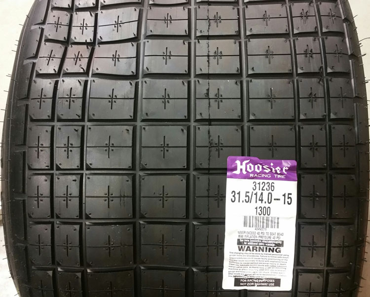 HOOSIER DIRT TIRE (NEW SALOON RR)